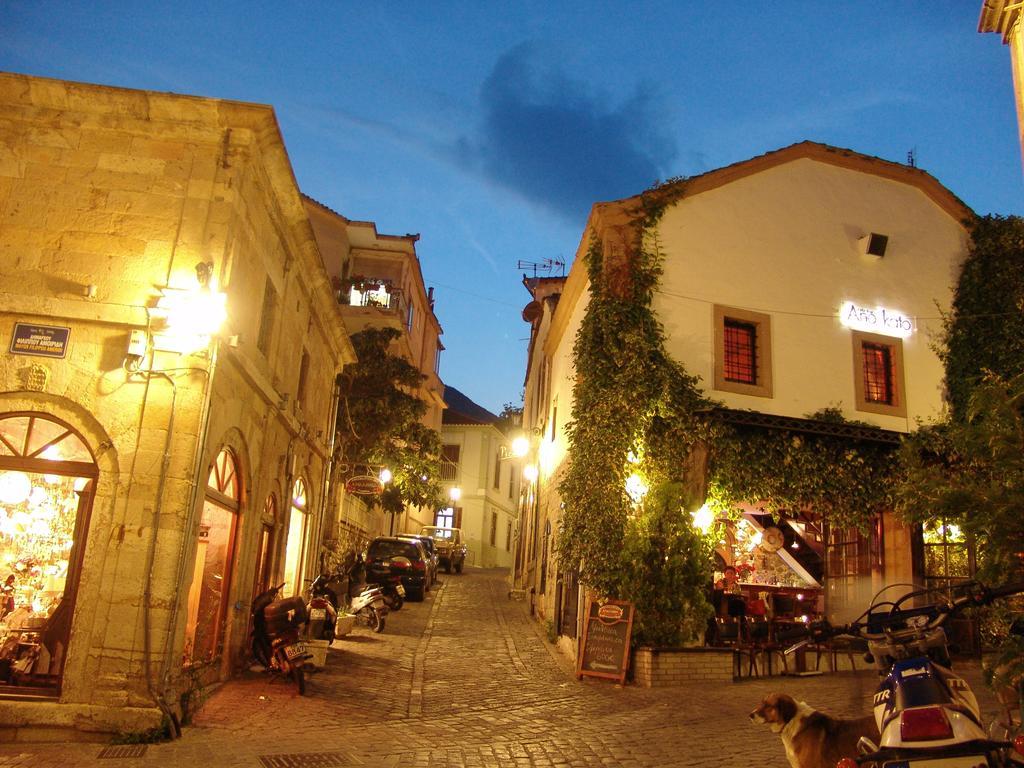 Guesthouse Xenios Zeus Stavroupoli Eksteriør billede